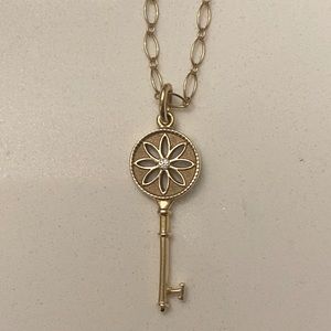 Tiffany Daisy Key 18K Yellow Gold with Diamond 1.5”